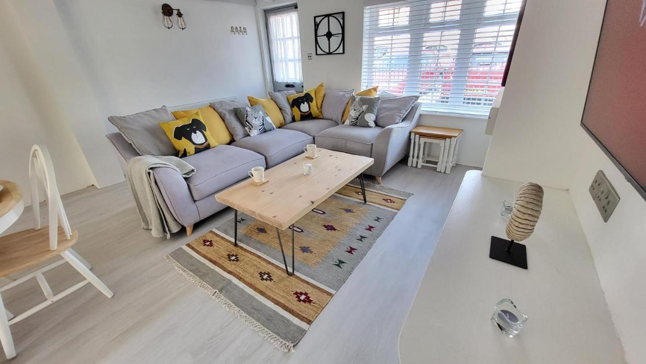 Bosun'S Cottage Luxury Stay In The Heart Of Town Weymouth Esterno foto